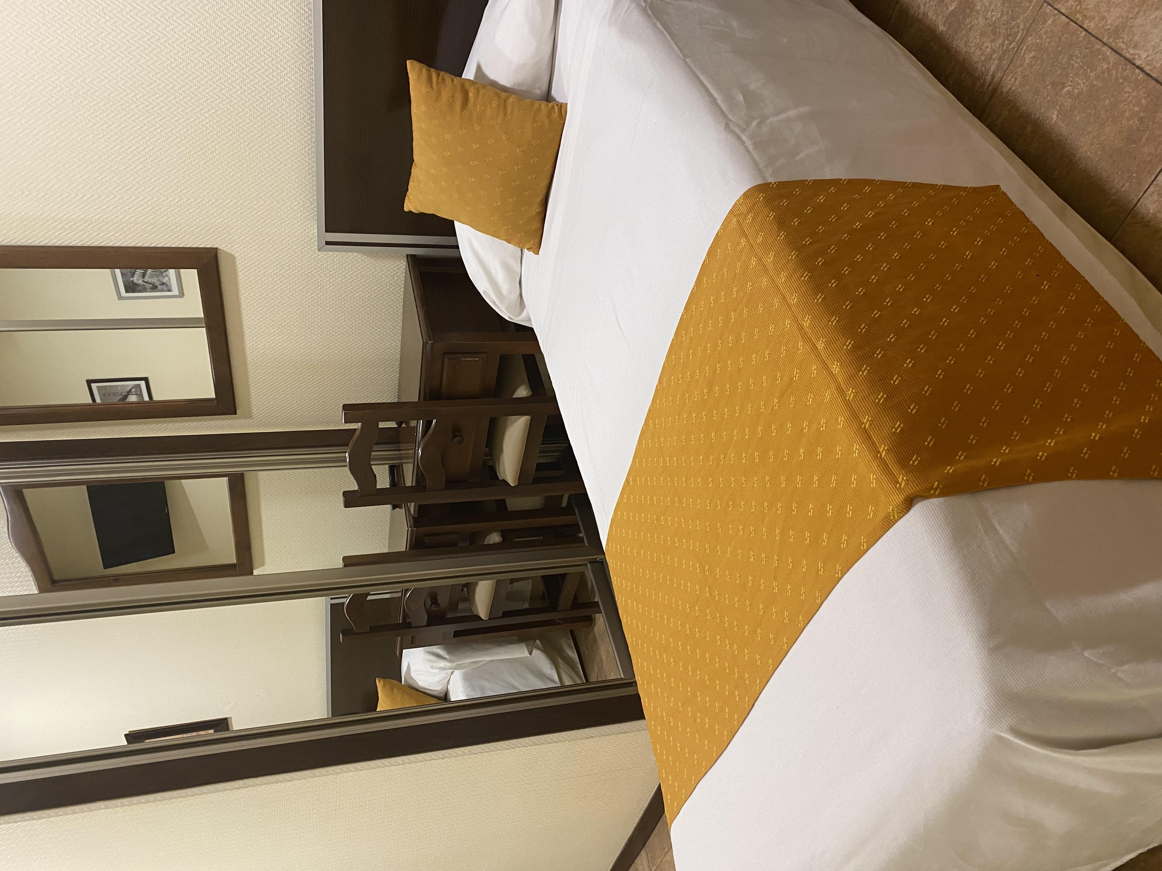 Hotel Complutense Alcala de Henares Bagian luar foto